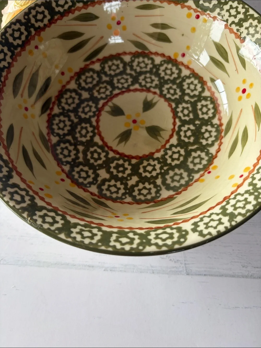 Temp-Tations Cream Bowl with Green and Red Rim Detailing and mug